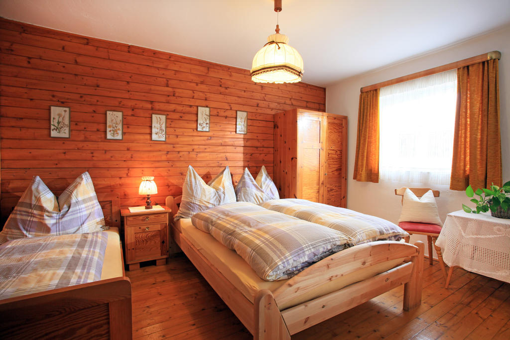 Landhaus Hinterebenhub Hopfgarten im Brixental Habitación foto